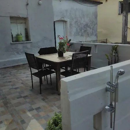 160 M2 Village House 